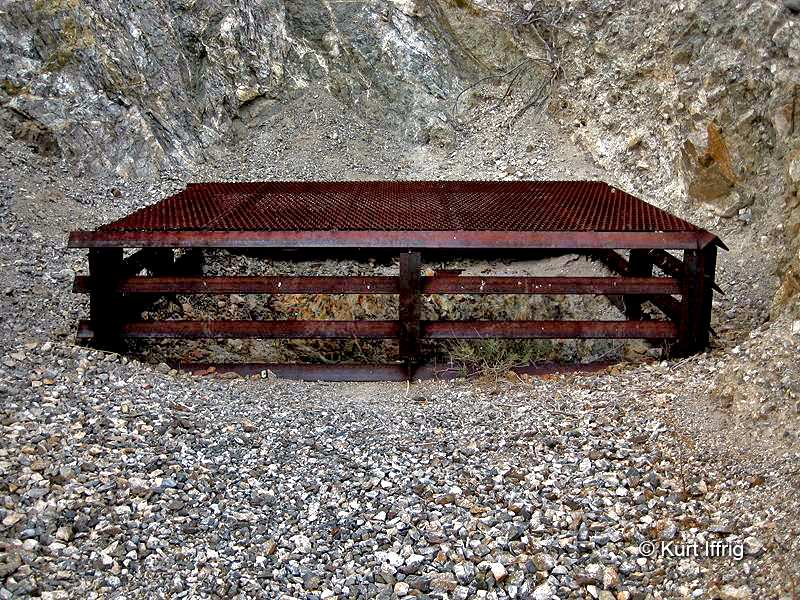 Lost Mines of Southern California Golden Bell / Blue Bell Mine