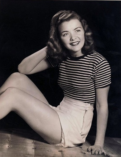1940s Shorts Wearing Pinup #pinup #vintage #1940s
