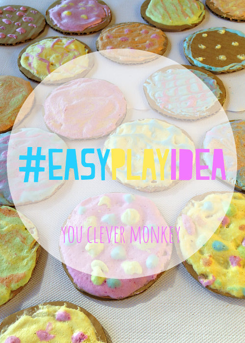 Easy play ideas - using simple resources found at home, re-create these easy play invitations for your children to make and play these holidays. Visit www.youclevermonkey.com or #easyplayidea on Instagram to follow along!