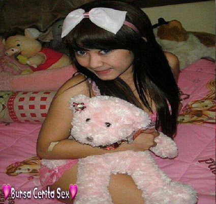 Bursa Cerita Sex: Cabe-Cabean Montok Bursa Cerita Sex: Cabe-Cabean Montok