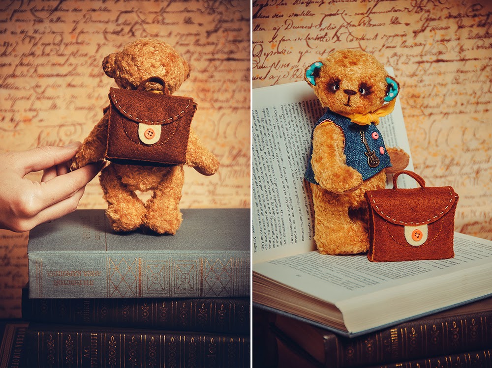 Прощание мишки. Плюшевый мишка с книжкой. Мишки в книжке. Игрушка медведь с книжкой. Мишка с книгой.