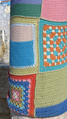 ByHaafner, crochet, granny square, yarn bomb, Lisbon, bright