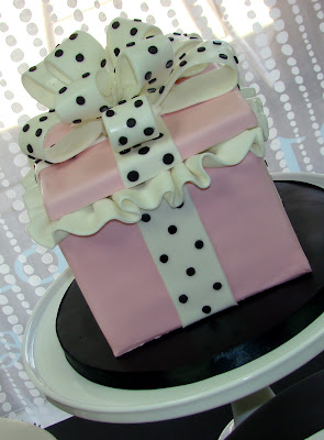 Sweet Cakes by Rebecca - pink present box cake with polka dot bow