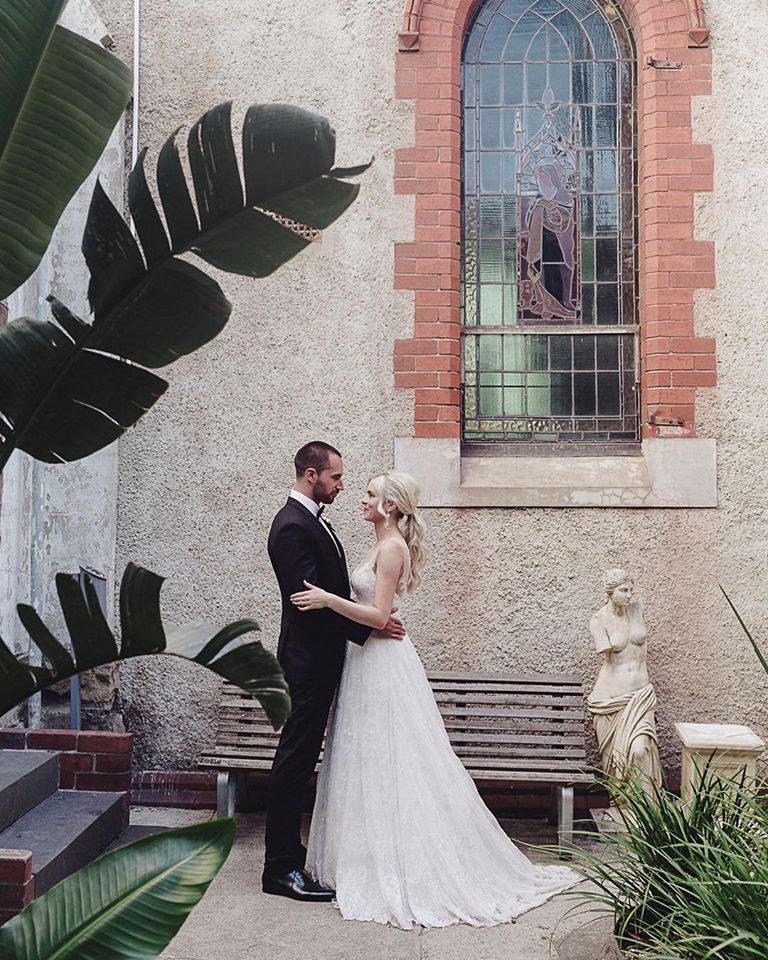 TO THE AISLE AUSTRALIA | ABBOTSFORD CONVENT MELBOURNE MELBOURNE COURTYARD WEDDING VENUE