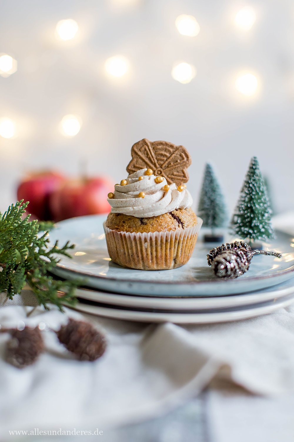 Spekulatius-Cupcakes mit Apfel-Zimt-Füllung | Alles und Anderes