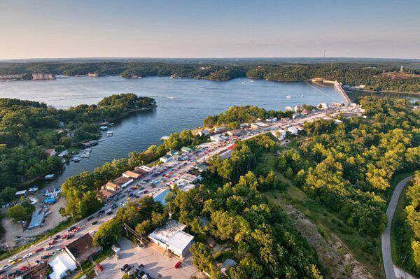 Tucker s Shuckers Summer Events On The Bagnell Dam Strip