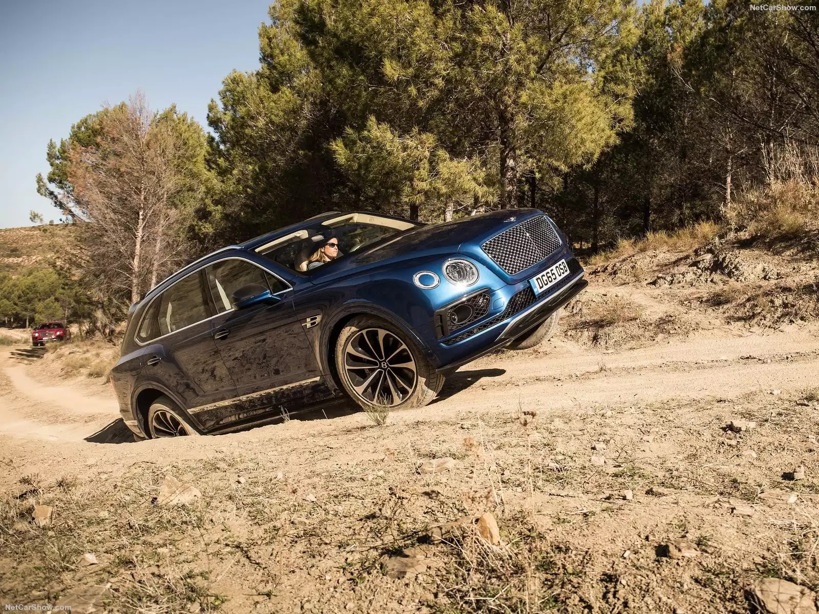 Khả năng offroad sẽ là muỗi đối với Bentayga 2016 Khả năng offroad sẽ là muỗi đối với Bentayga 2016
