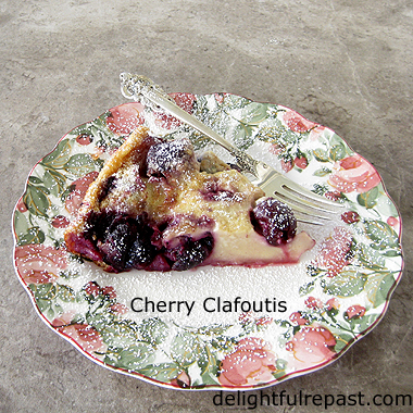 Cherry Clafoutis - Clafoutis aux Cerises - the classic rustic yet elegant French dessert / www.delightfulrepast.com