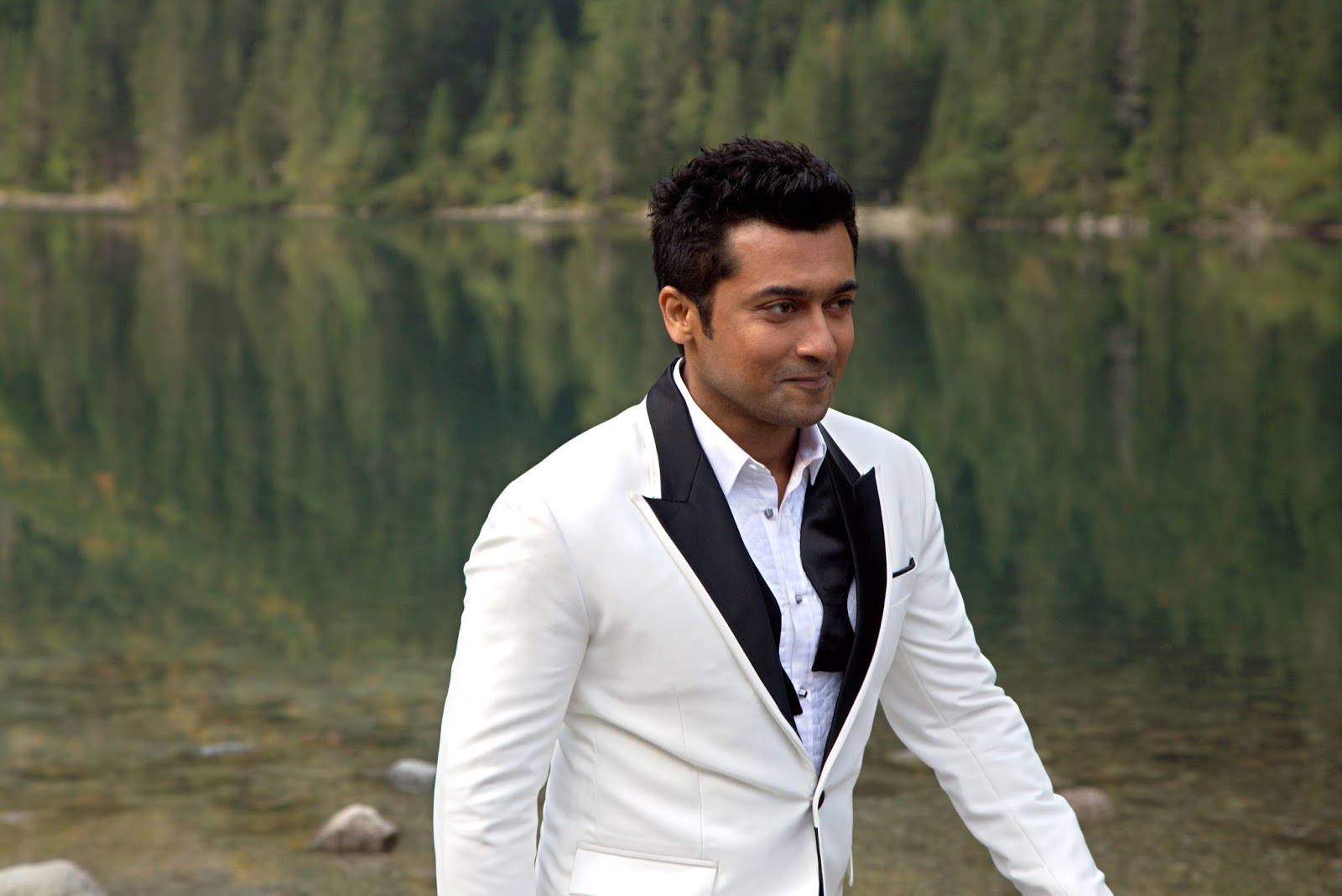 24 movie stills actor