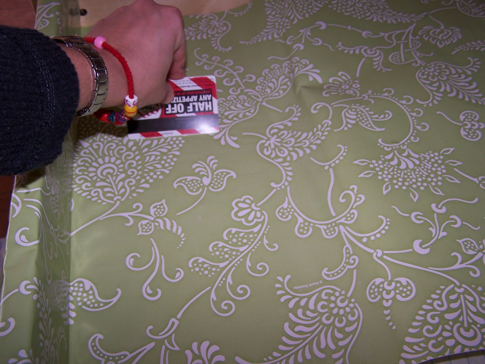 Bella Before and After How to line your drawers with contact paper.