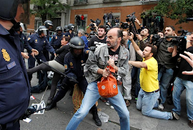 Espanha: manifestação pede saída do governo e constituinte