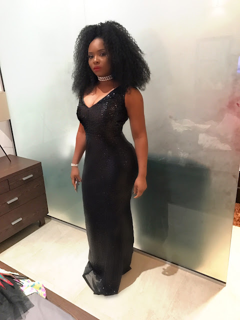 Yemi Alade dazzles in black for her birthday dinner