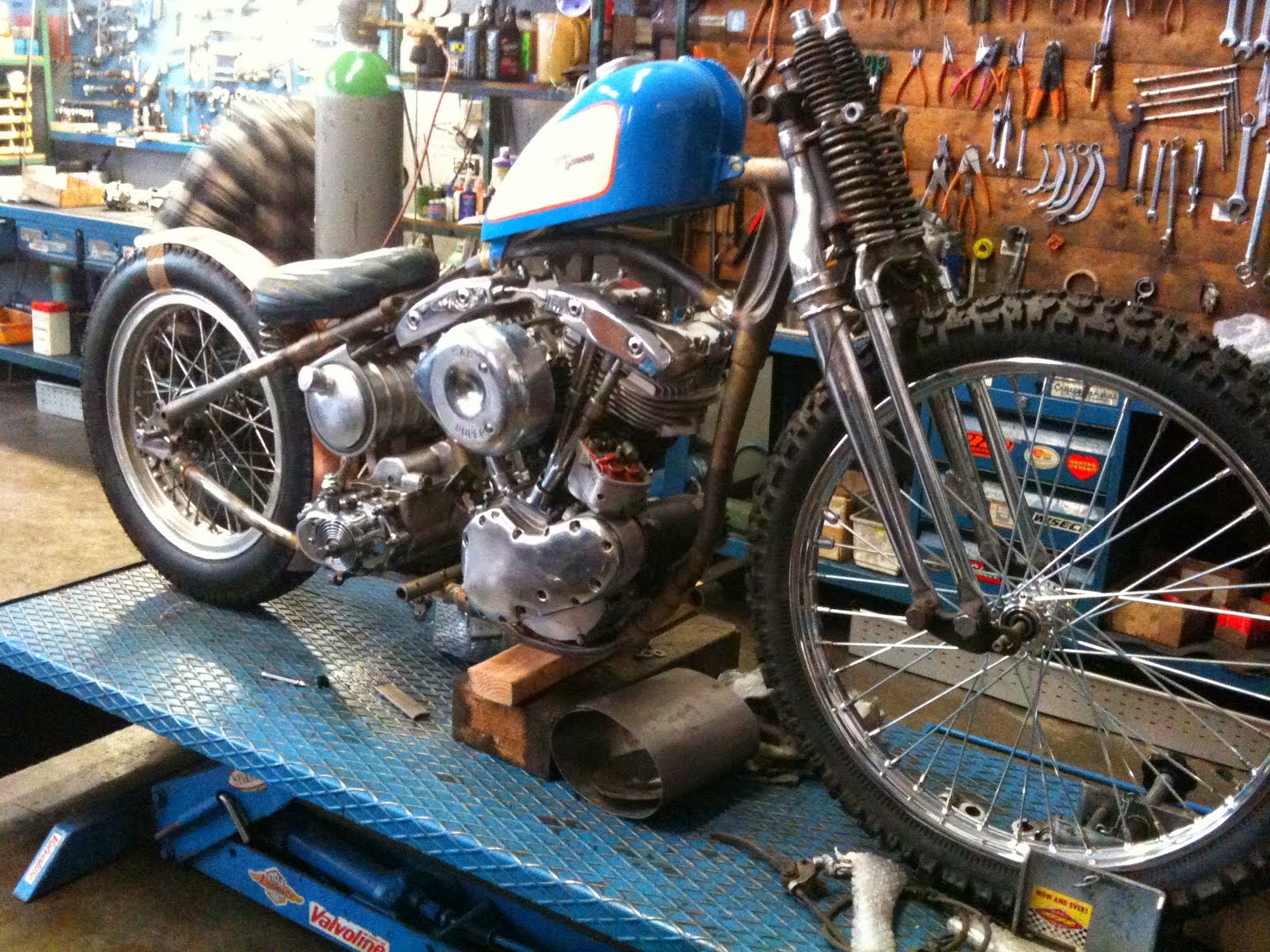 Гаражное оборудование. Гаражное motor. Гаражное motor. Обустройство гаража. Гаражное motor.