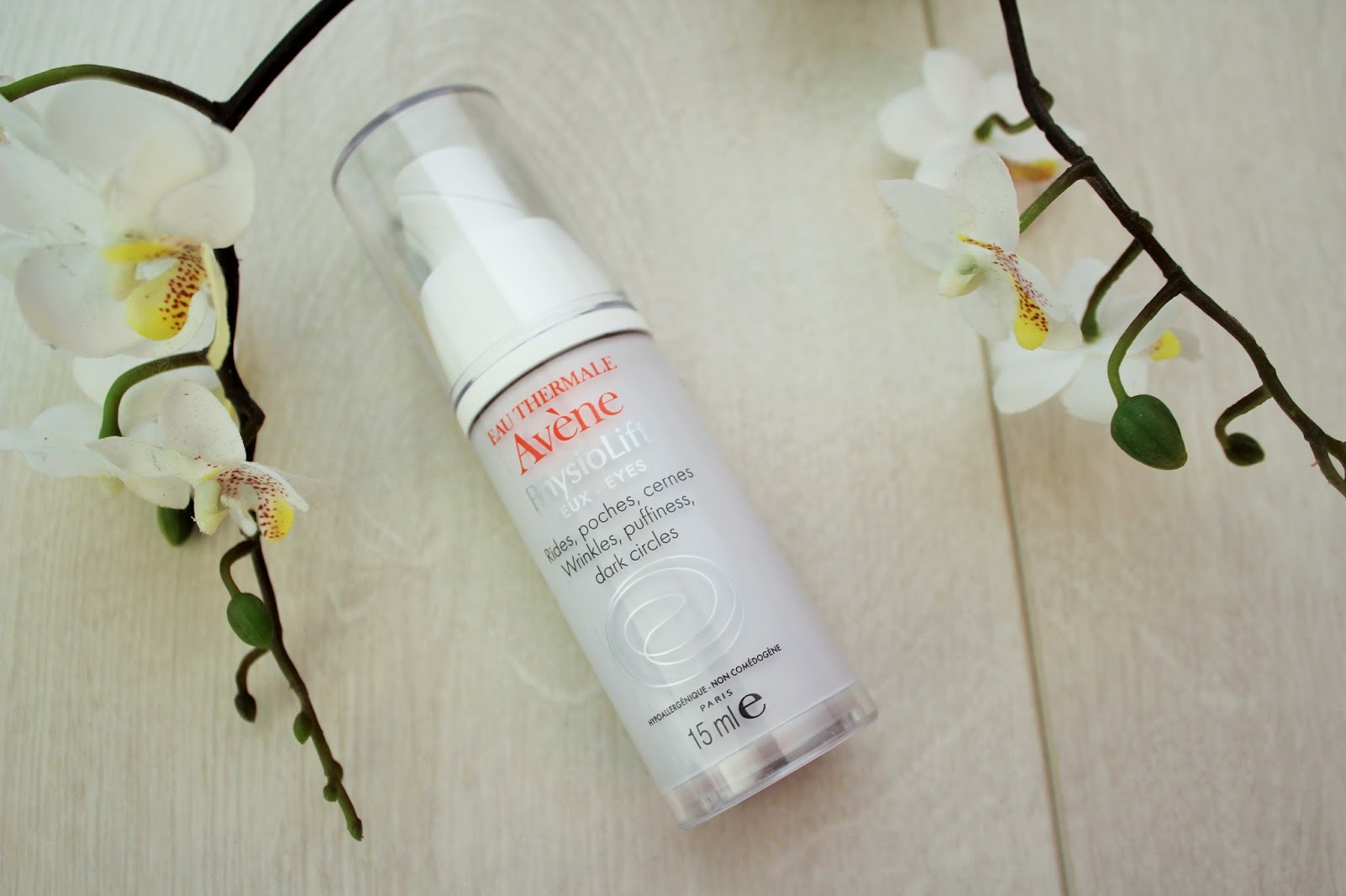 Avene PhysioLift Range AntiAgeing Skincare Review Kate Louise Blogs