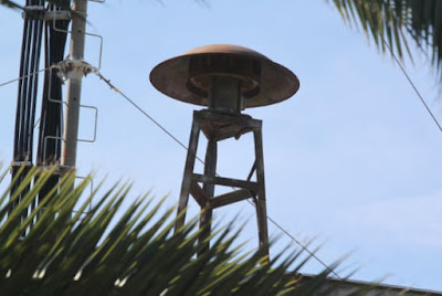 ΧΤΥΠΗΣΑΝ ΟΙ ΣΕΙΡΗΝΕΣ ΠΟΛΕΜΟΥ... ΚΑΙ ; ΕΝΑ ΚΩΜΙΚΟ ΣΥΜΒΑΝ ΠΟΥ ΕΜΠΛΕΚΕΙ ΥΠΕΘΑ , ΓΕΕΘΑ , ΓΓ ΠΟΛΙΤΙΚΗΣ ΠΡΟΣΤΑΣΙΑΣ ΚΑΙ ΤΟ ΓΕΡΜΑΝΟΚΡΑΤΟΥΜΕΝΟ COSMOTE  