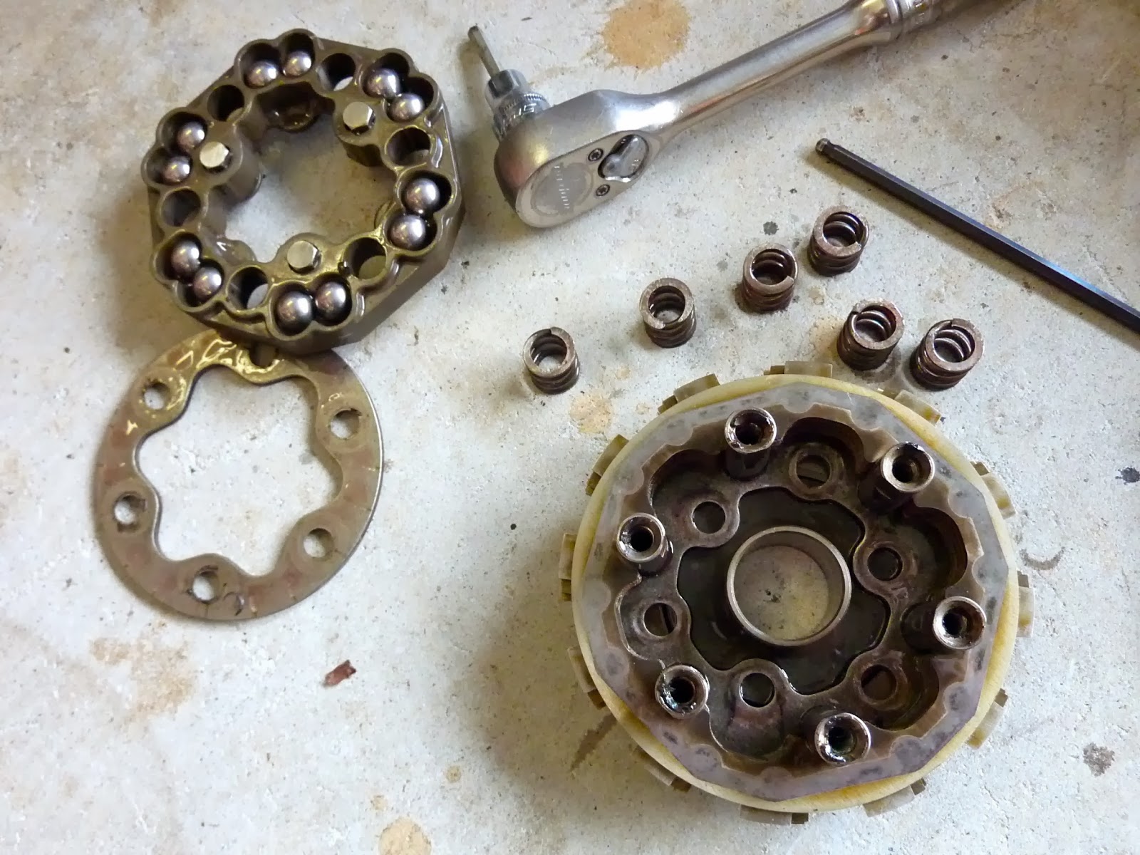 BikeTech7: 2013 KTM 50SX - Clutch Replacement.