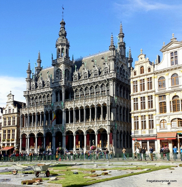 Grand Place, Bruxelas, construção do tapete de flores