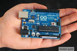 Arduino in Hand
