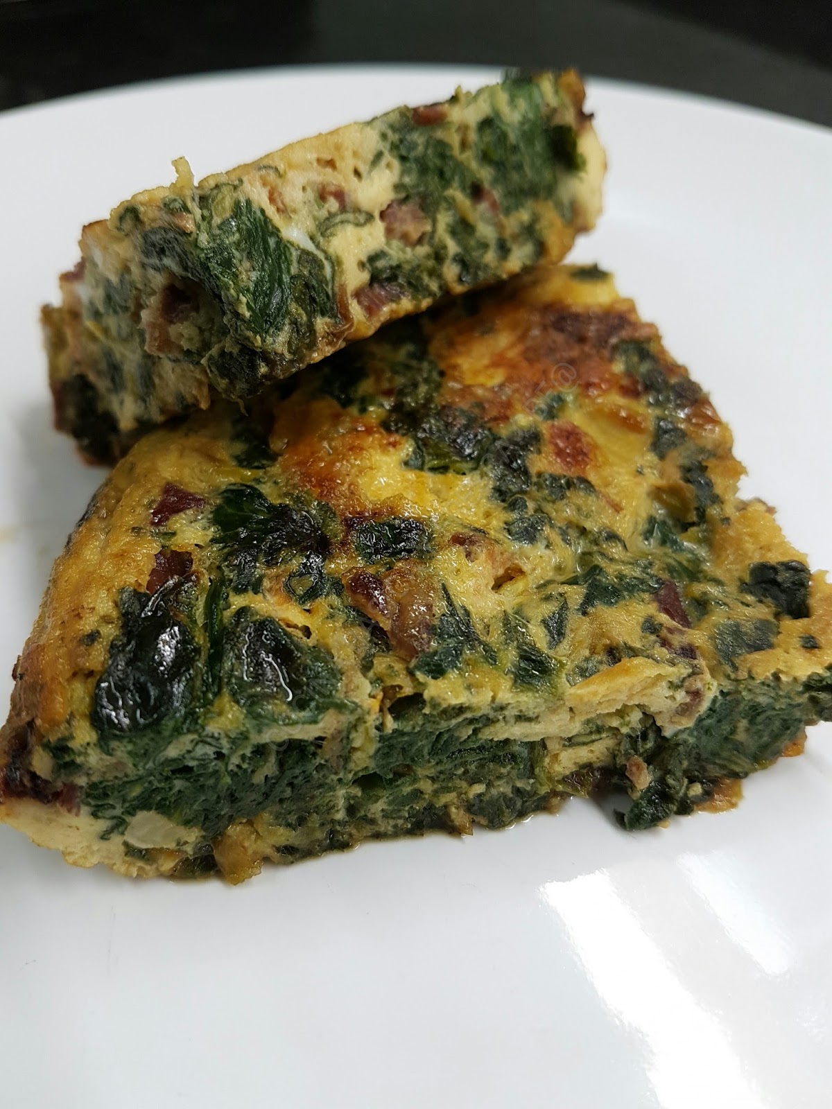 Cocina Basica y Fresca TORTILLA DE ESPINACAS CON JAMÓN Y TOMATE CBF