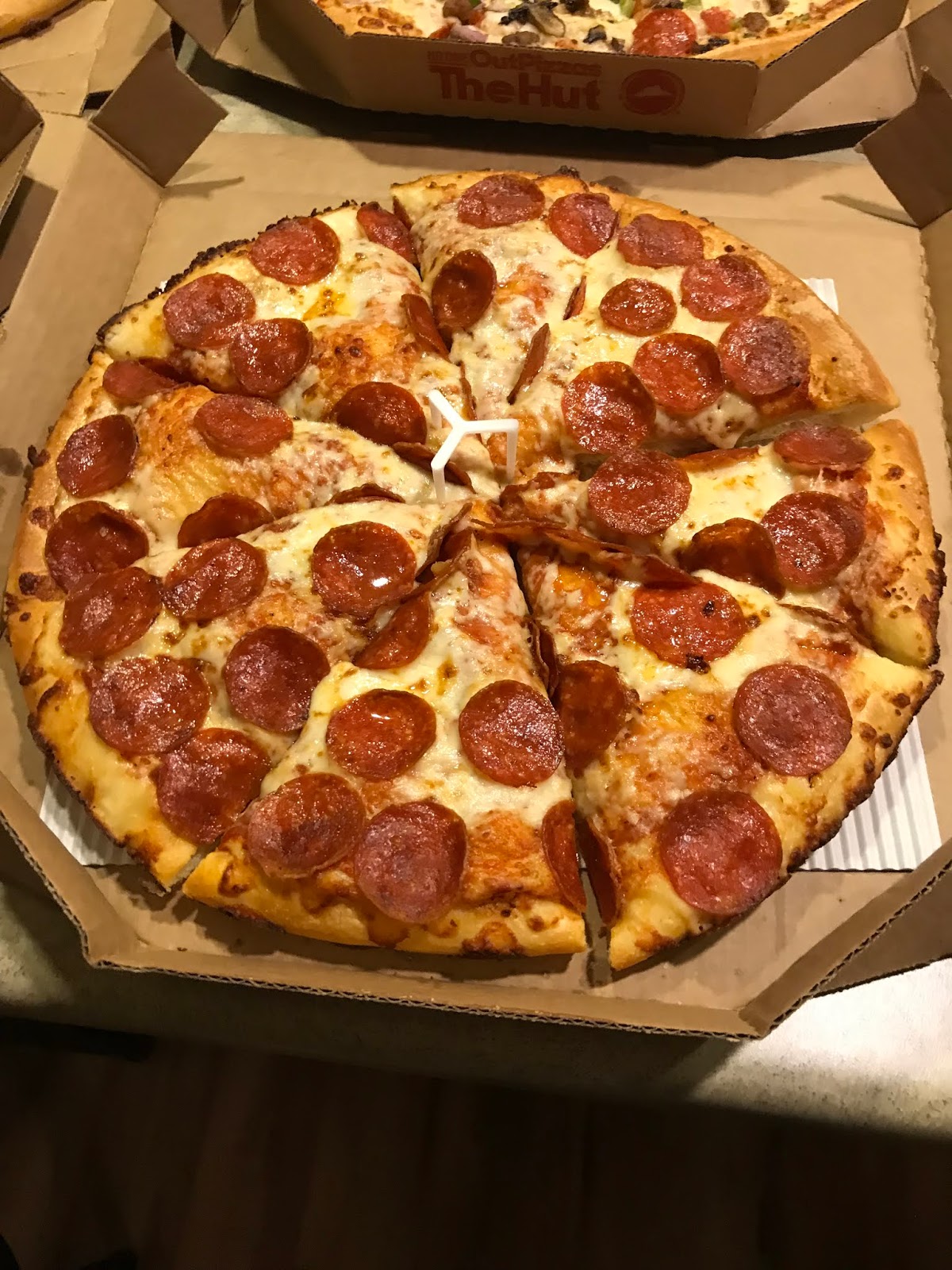 The Iowan Pizza Chronicles Attempt 91 Pizza Hut (Marion, IA)