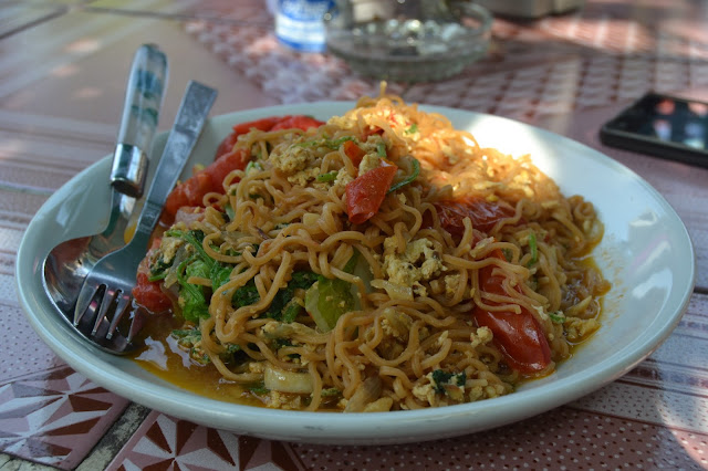 Mie Goreng Watthat Halal ala Luang Prabang Laos Mie Goreng Watthat Halal ala Luang Prabang Laos