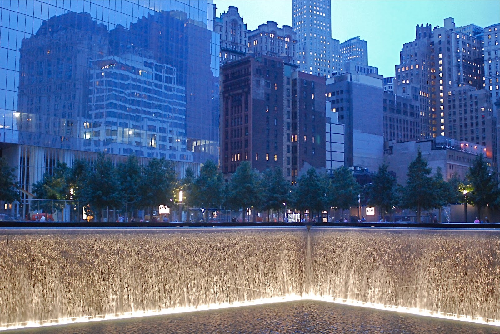 nyc-nyc-twin-reflecting-pools-of-the-national-september-11-memorial