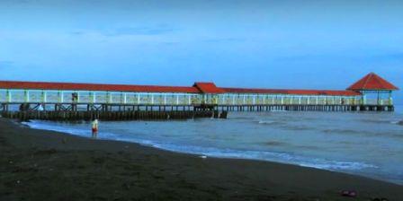 15 Tempat Wisata di Tegal Yang Menarik Untuk Anda Kunjungi Bersantai di Pantai Purwahamba Sambil Menikmati Keindahan Alamnya