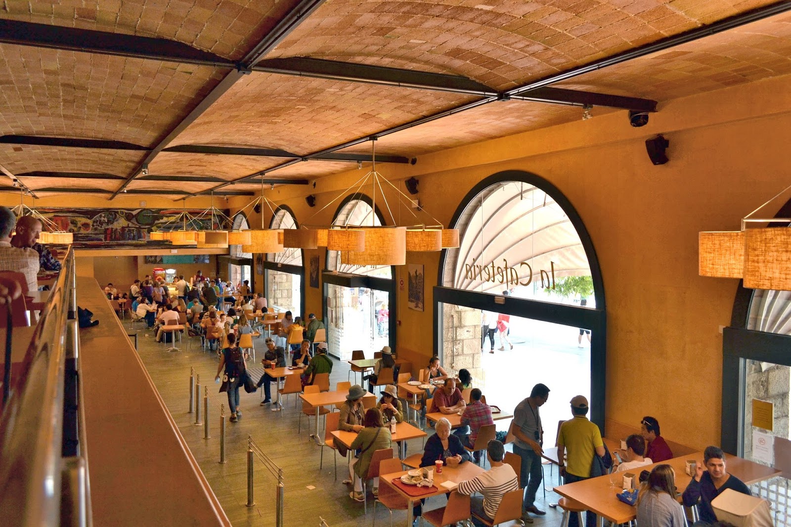 Ciudades y pueblos que conozco Macizo de Montserrat (España)