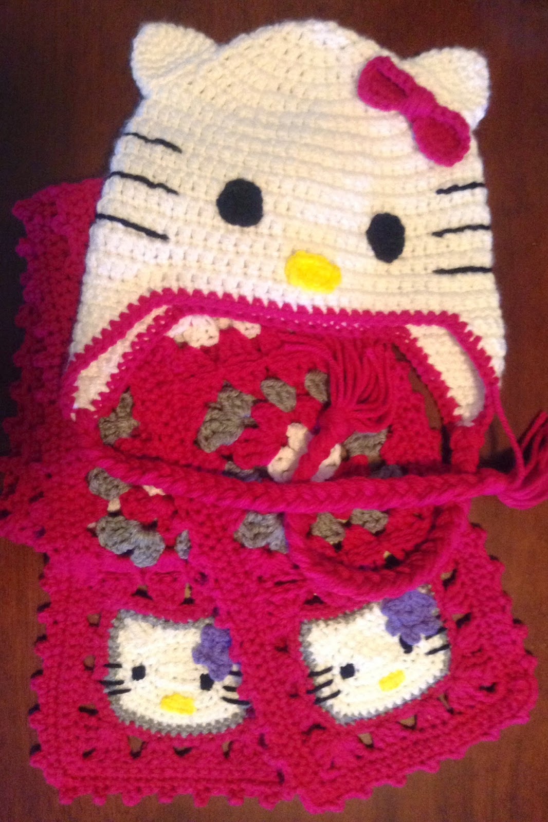 what-i-make-with-my-hands-i-give-with-my-heart-hello-kitty-scarf-for