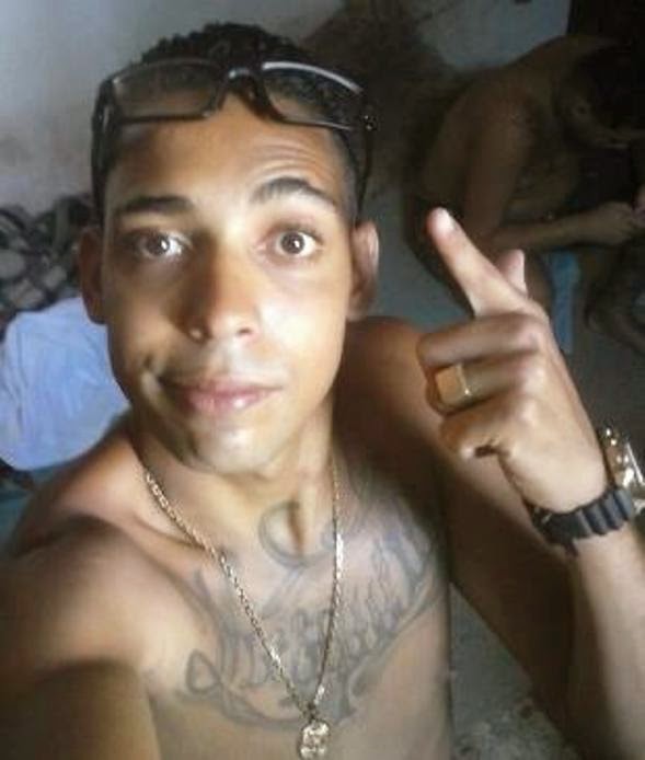 mc vitinho foi v tima de repres lia diz robson pai do mc vitinho foi v tima de repres lia diz robson pai do