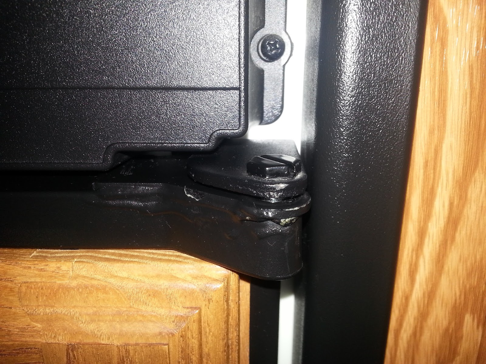 Norcold Fridge Replacement Hinges: Shameful Engineering by Norcold
