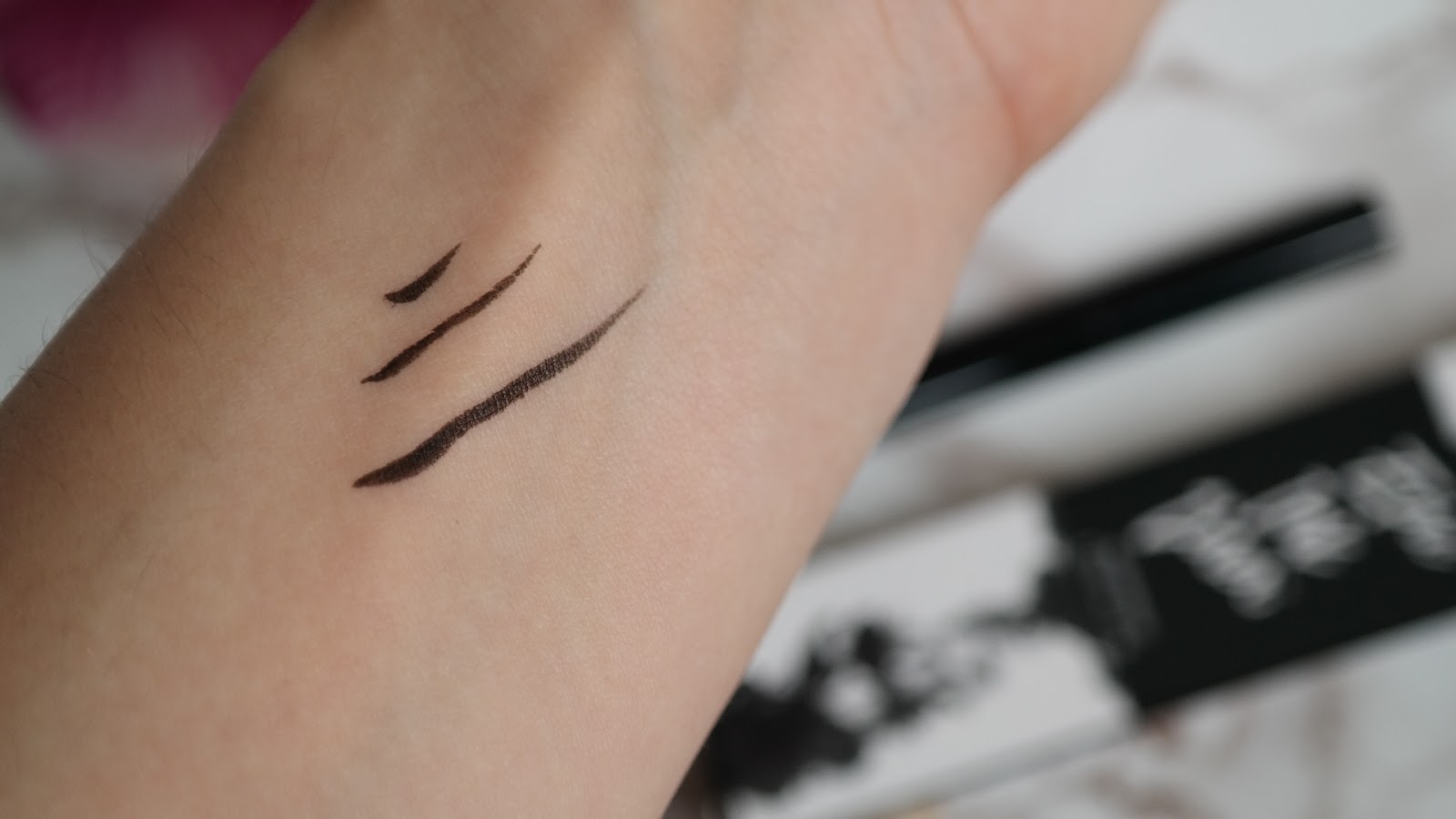 !¡Kozmetik Delisi¡! Nyx Epic Ink Liner Waterproof Eyeliner
