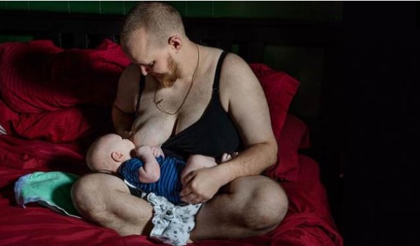 HEBOHHH..!! Pria Transjender Lahirkan Seorang Bayi.. Proses Melahirkannya Melalui... HEBOHHH..!! Pria Transjender Lahirkan Seorang Bayi.. Proses Melahirkannya Melalui...