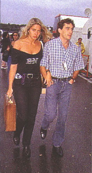 Ayrton Senna: Adriane Galisteu Emociona a Todos Mostrando o Fiat Uno em