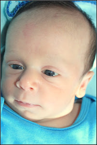 João Gabriel, nasceu 09-04-2012 às 12:33, pesando 3025kg medindo 48,5cm.