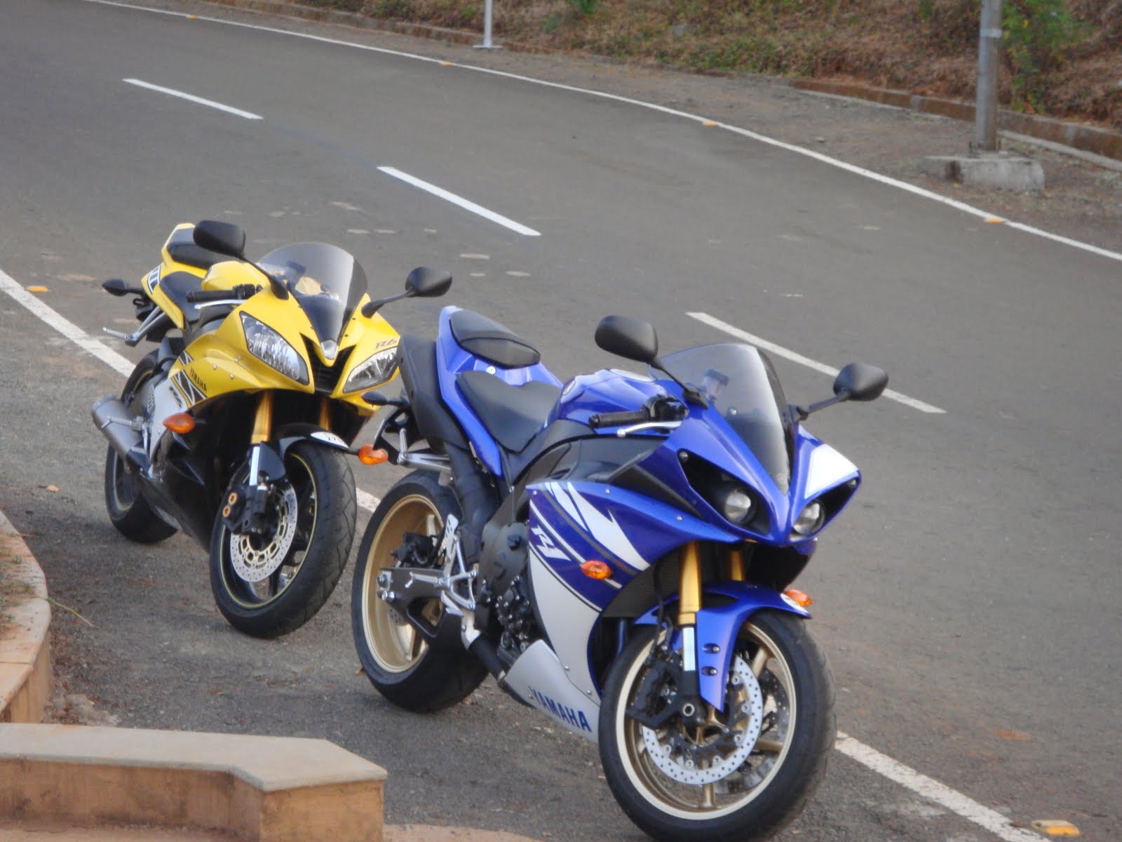 Yamaha r1 2010