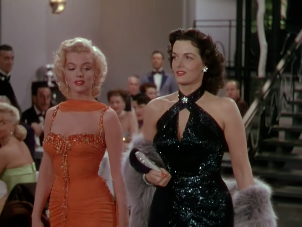 9 Most Memorable Swimsuits in TV and Film History, From Jean Harlow to  Halle Berry (Photos) - TheWrap