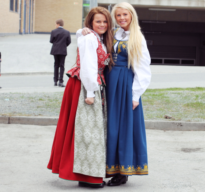 Aurora Mohn Stuedahl and Erica Mohn Kvam