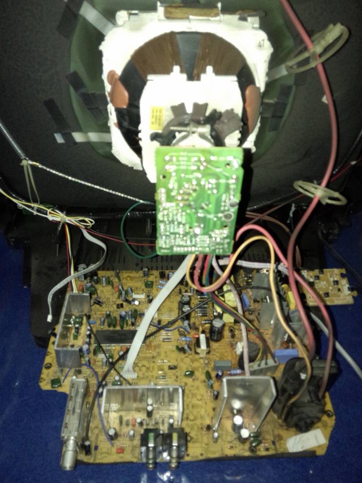 Tv Polytron 21 inchi U Slim ps52uv60rm ~ "JJK _ Jejak Kaki Ku