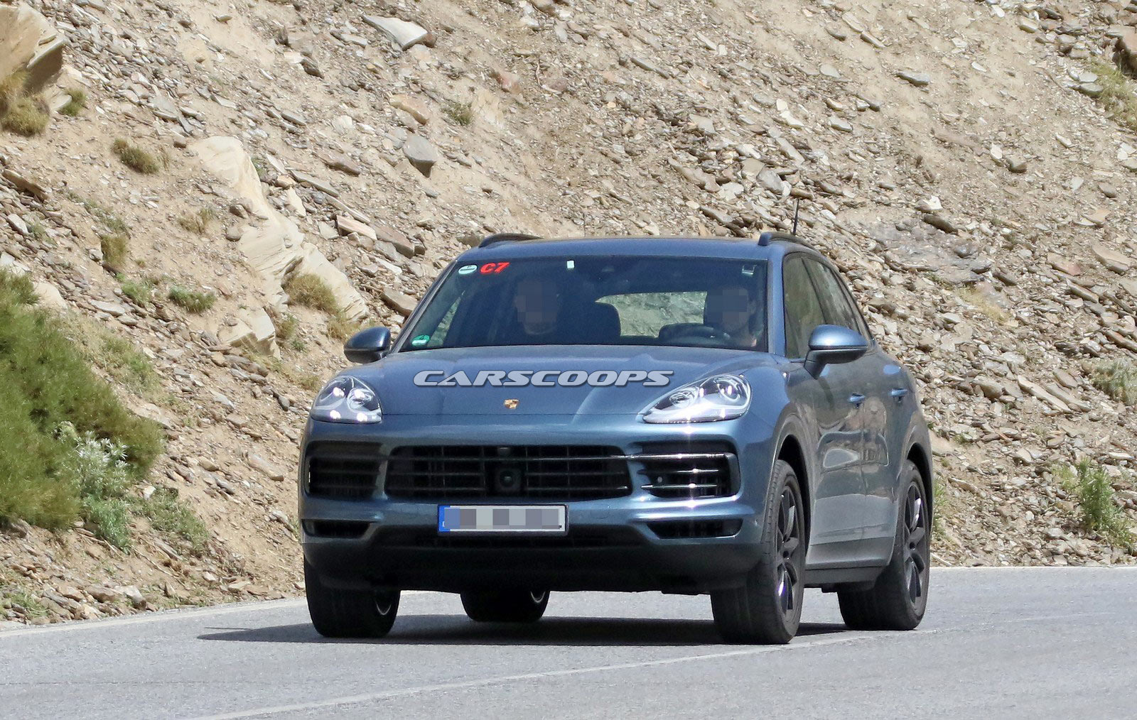 [Imagen: Porsche-Cayenne-1.jpg]