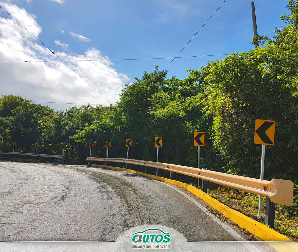 Autos Nuevos y Seminuevos: Señales de tránsito y su significado