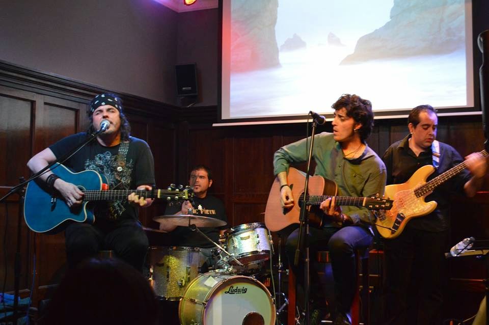 La Sonrisa Del Lobo Cafe Malaga Presenta 28 Marzo Set Acustico De La Sonrisa Del Lobo Benditagira la sonrisa del lobo blogger