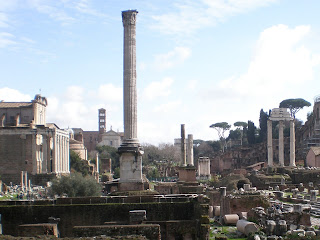 Κίονας του Φωκά στην Αρχαία Αγορά της Ρώμης