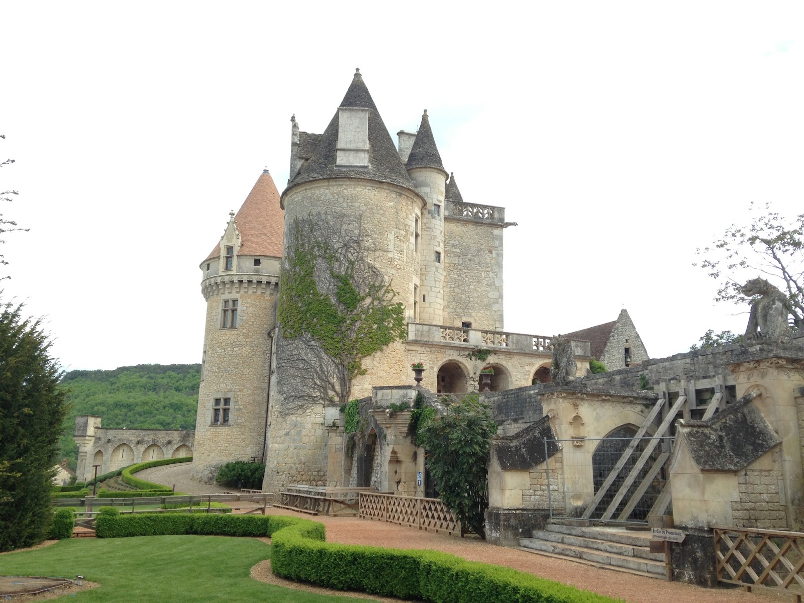 Le Château Des Milandes De Joséphine Baker Josephine Baker's Chateau Milandes