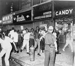 Disturbios en el barrio de Harlem en la década de los 60