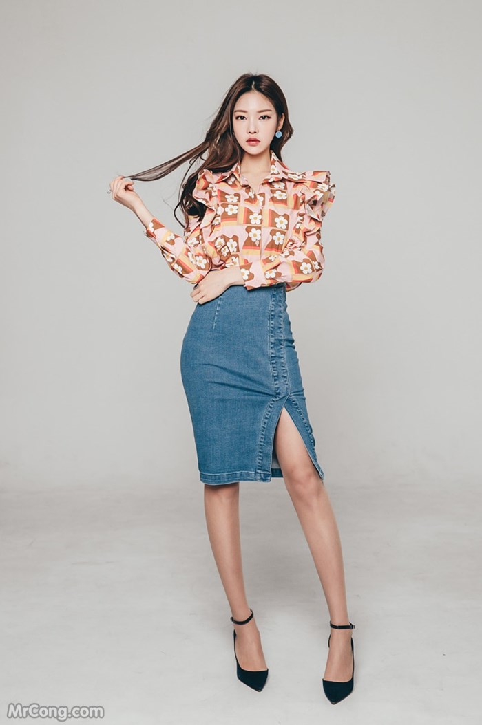Beautiful Park Jung Yoon in the February 2017 fashion photo shoot (529 photos) photo 4-11