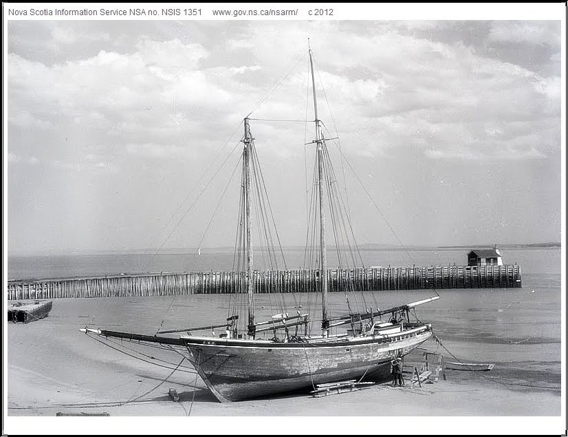 The Baxter's Harbour Blog Ebbtide at Kingsport, Schooner FBC in shipyard