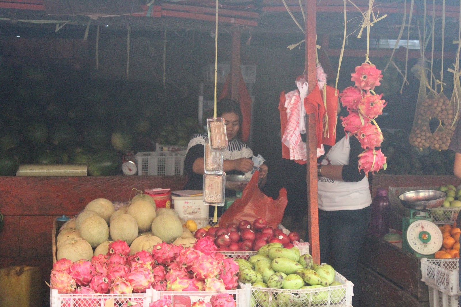 How to caption a photo on facebook image