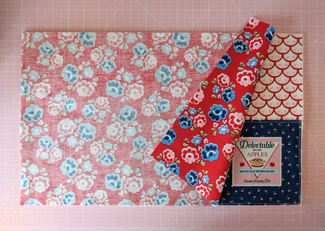 Shortcake Patio Placemat Tutorial by Heidi Staples of Fabric Mutt for Riley Blake Designs