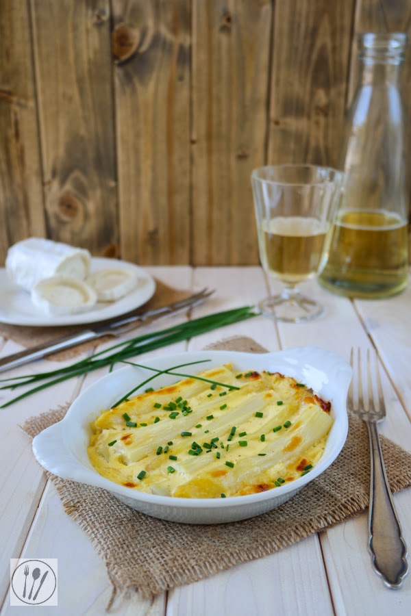 sia´s soulfood foodblog: Gratinierter Spargel mit Ziegenkäse sia´s soulfood foodblog: Gratinierter Spargel mit Ziegenkäse